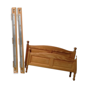 Cadre de lit en bois