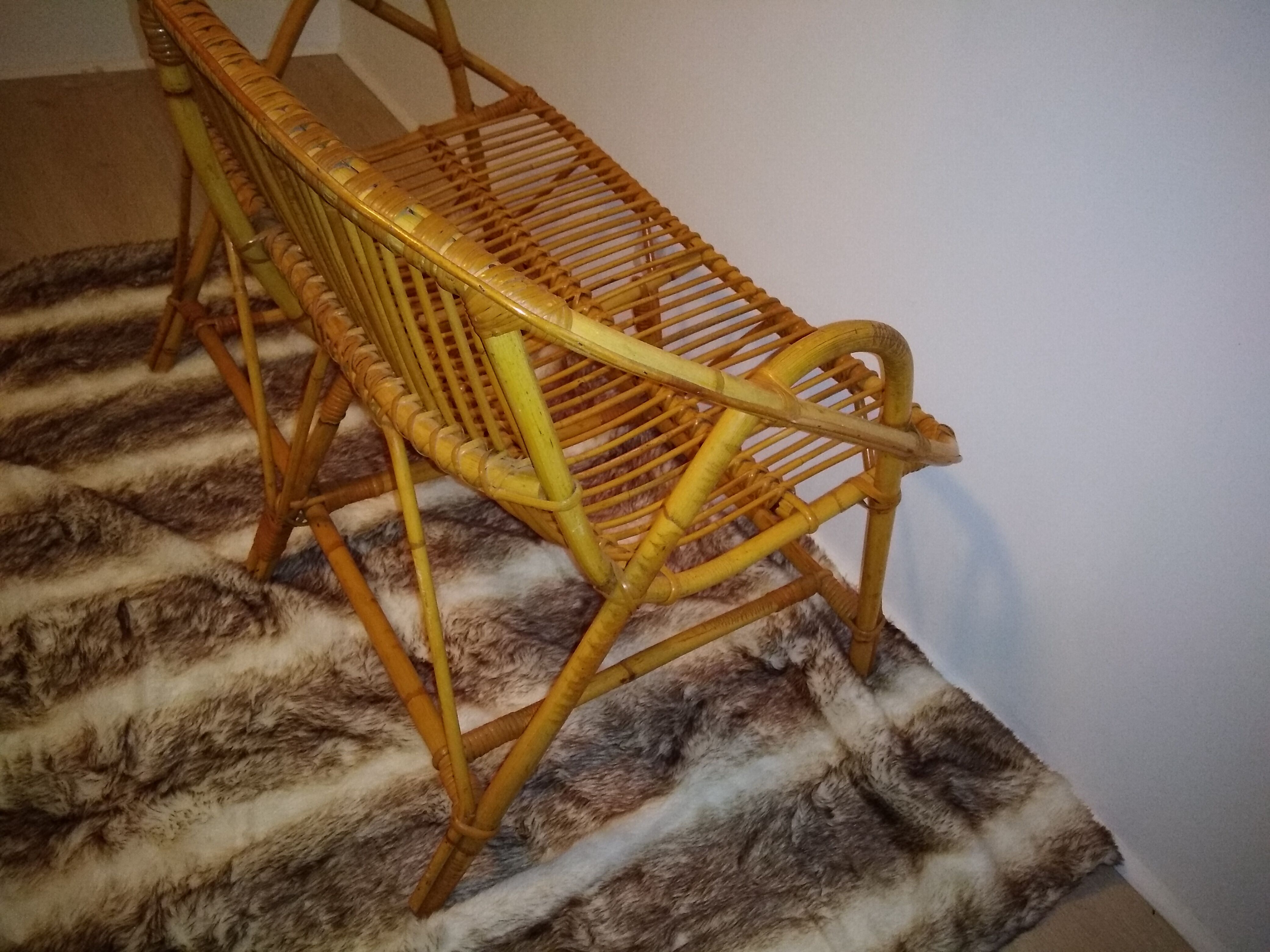 Banquette en rotin scandinave