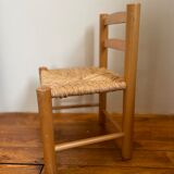 Vintage children's chair in wood and straw