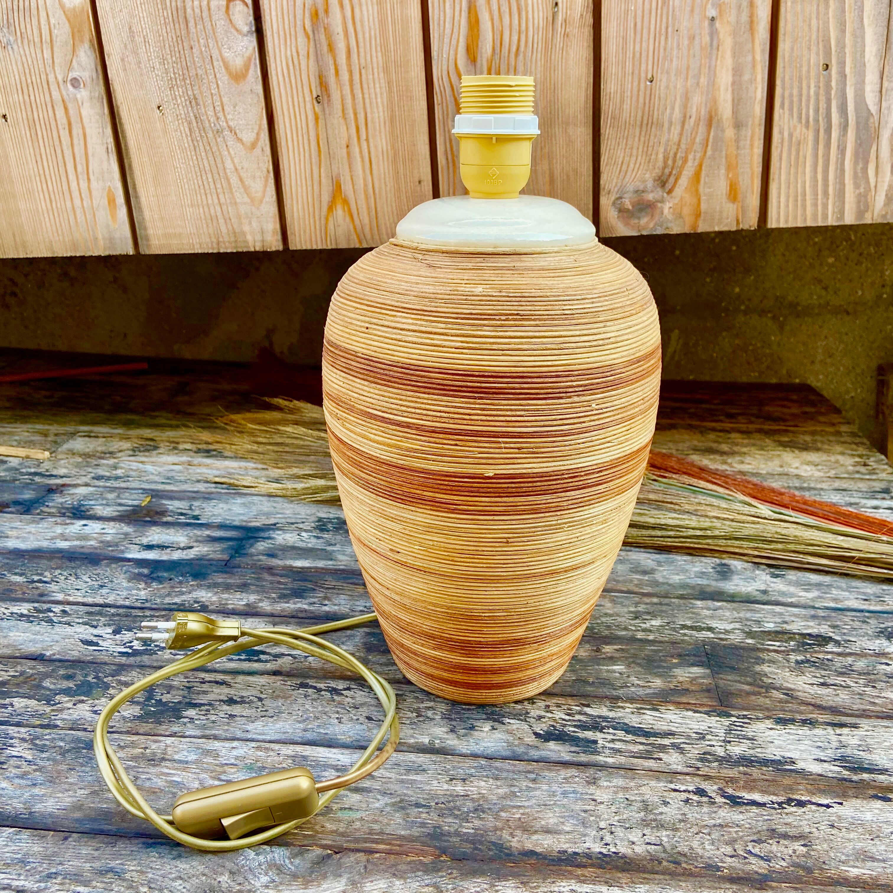 Rattan and ceramic lamp foot from the 70s