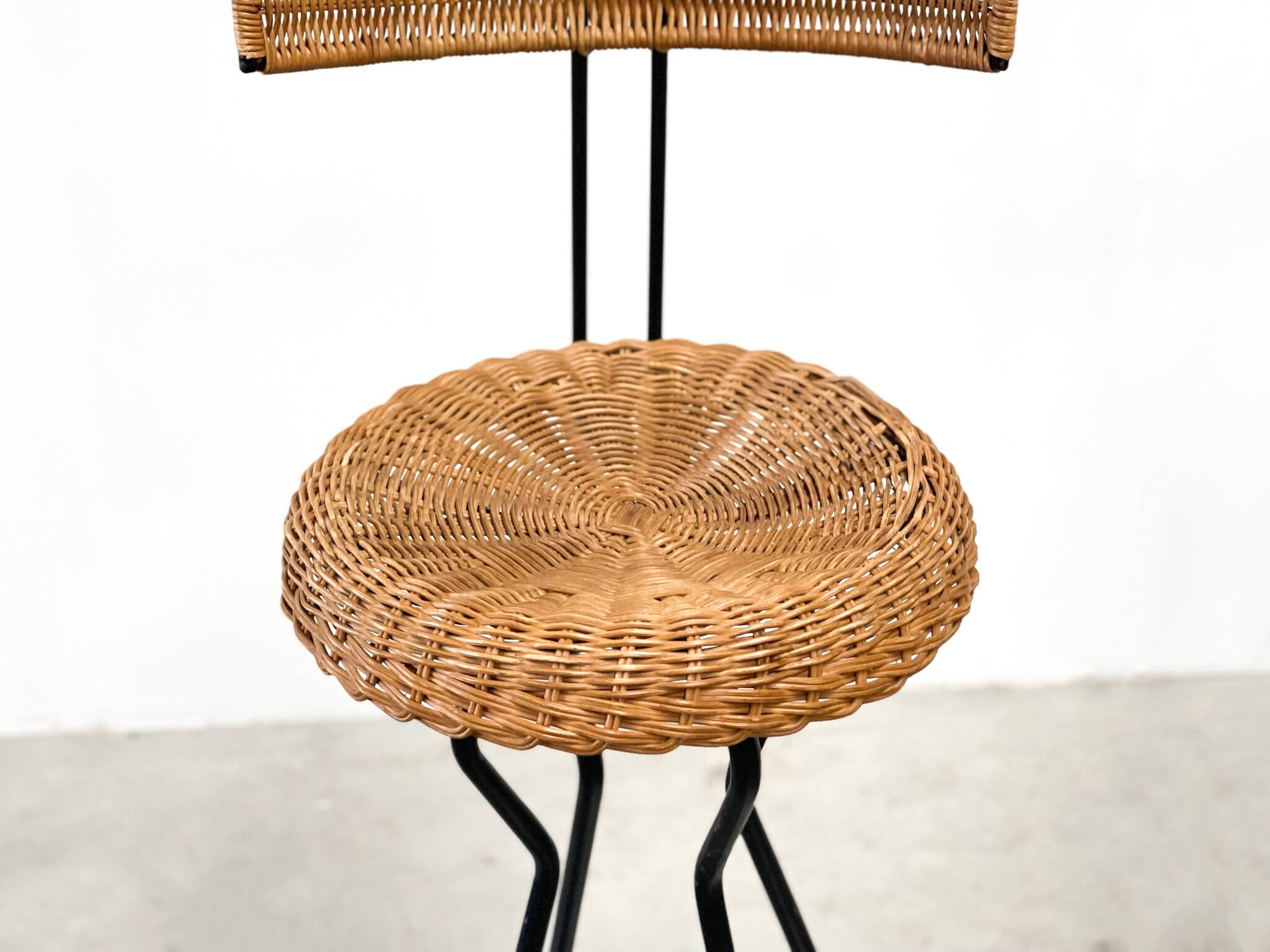 3 rattan barstools