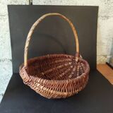 Basket of popular art in wicker – Handle carved with snakes – 20th century
