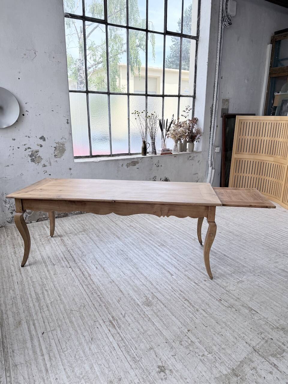 Farm table cherry wood with curved legs, 19th century.