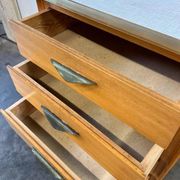 Mini commode vintage en bois avec plateau en formica
