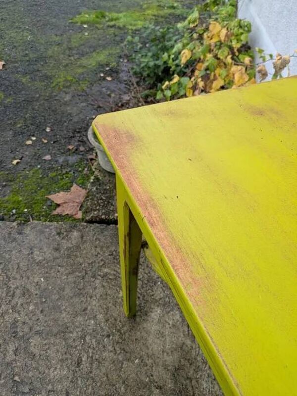 Table, coiffeuse, bureau