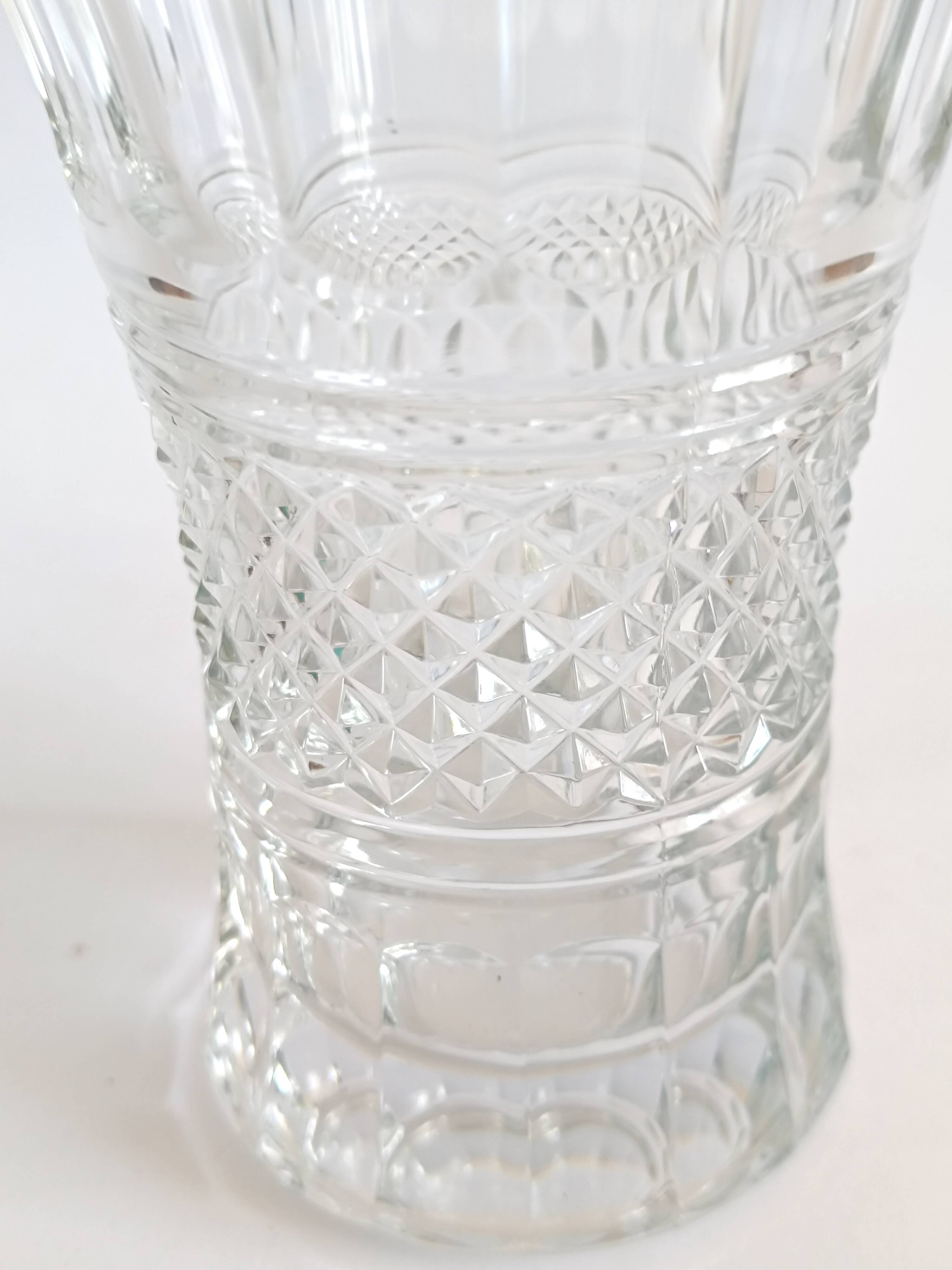 Glass vase