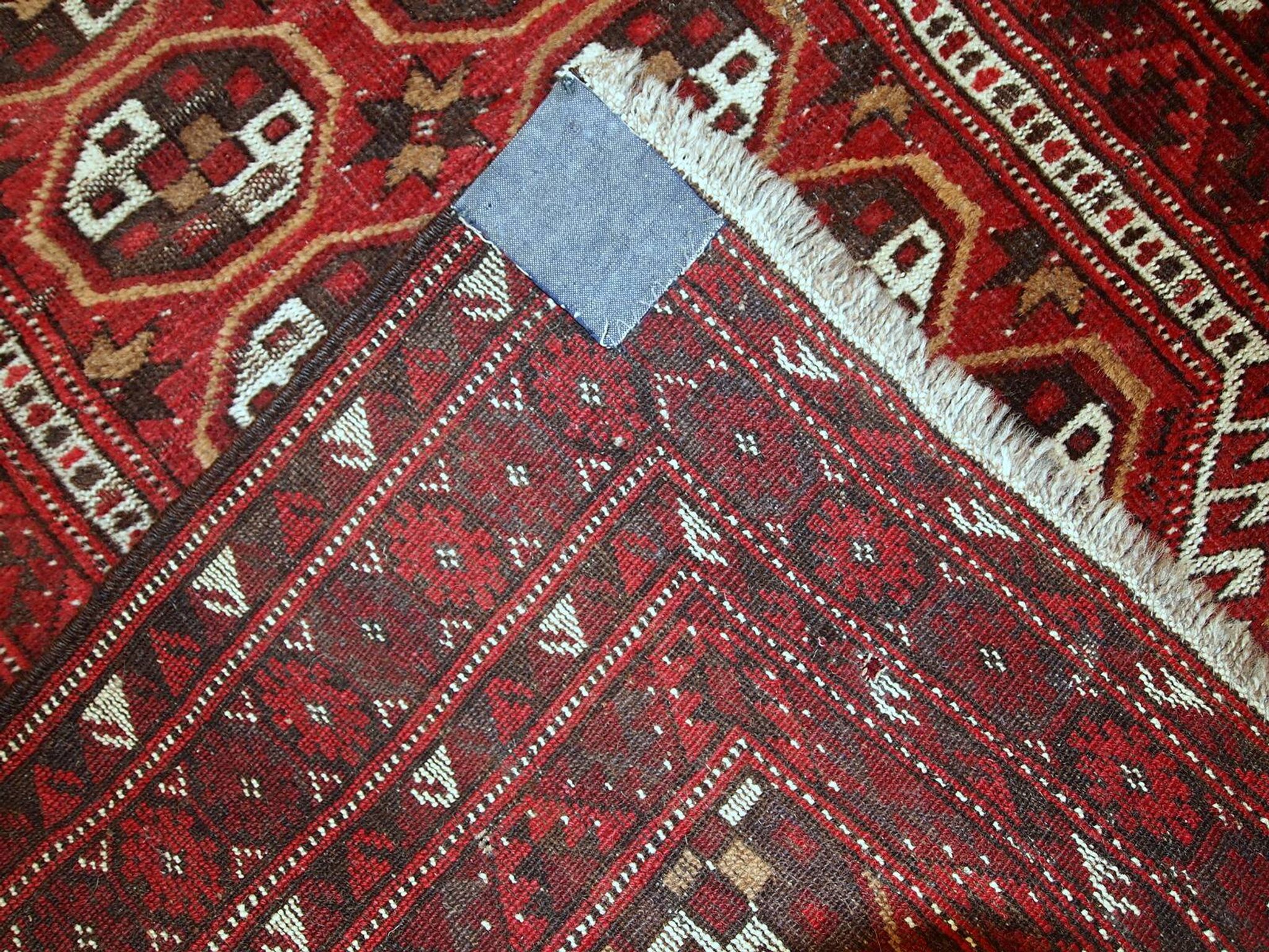 Tapis vintage fait main Gabbeh du Moyen-Orient 140cm x 215cm (1960s)