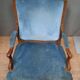 Fauteuil regence en chêne  et velour bleu