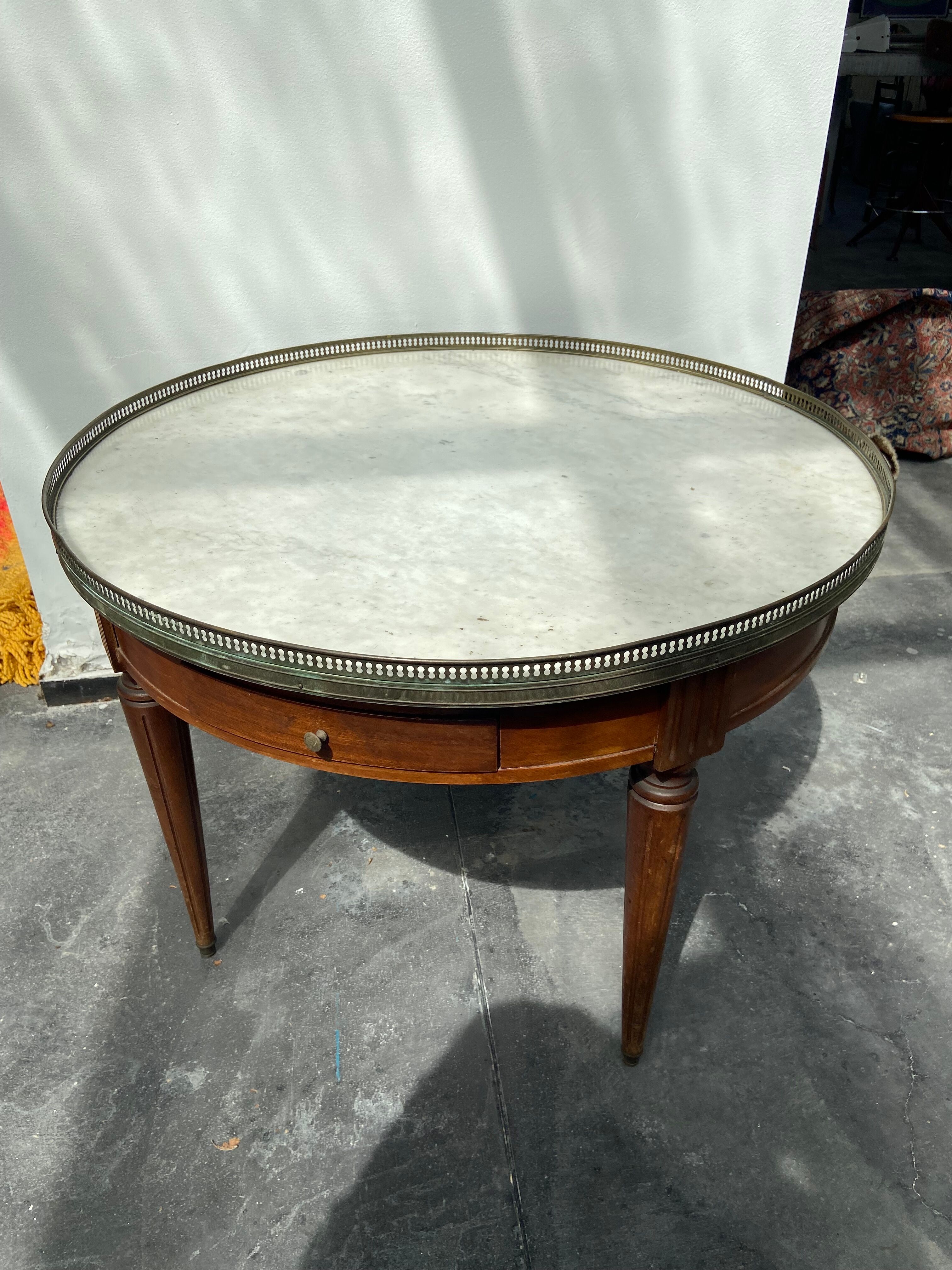 Hot water bottle table Louis XVI style