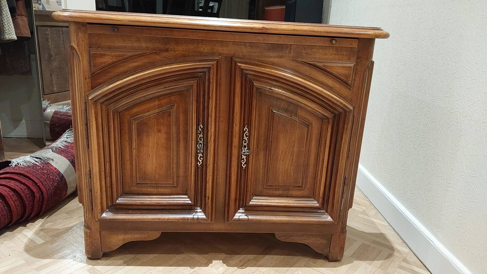 Small storage unit