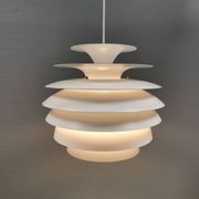 Suspension Barcelona, conçue par Bent Karlby Danemark