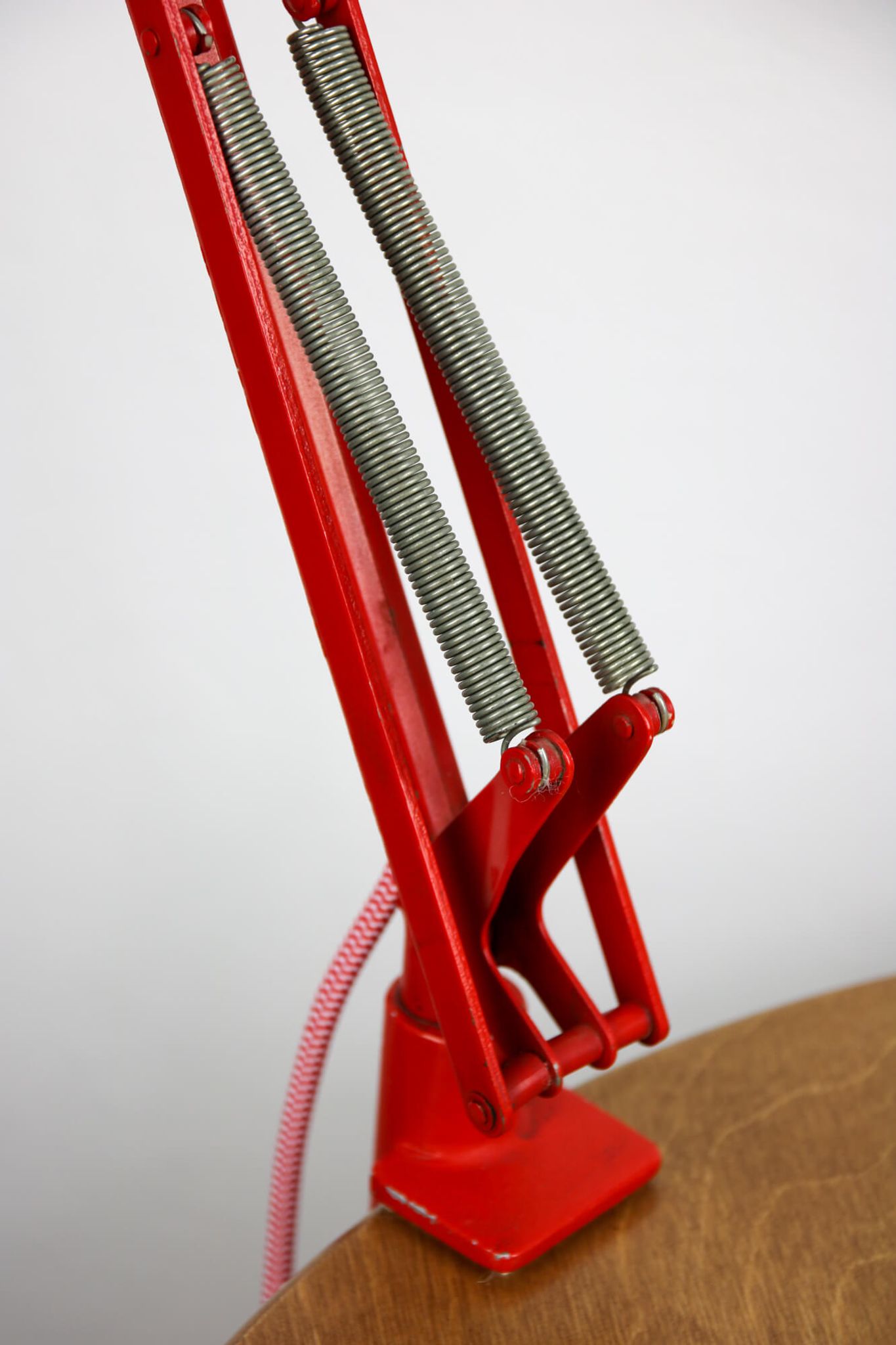 Lampe de table rouge réglable en achitect par Tep, années 1970