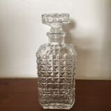 Diamond-tipped whisky carafe