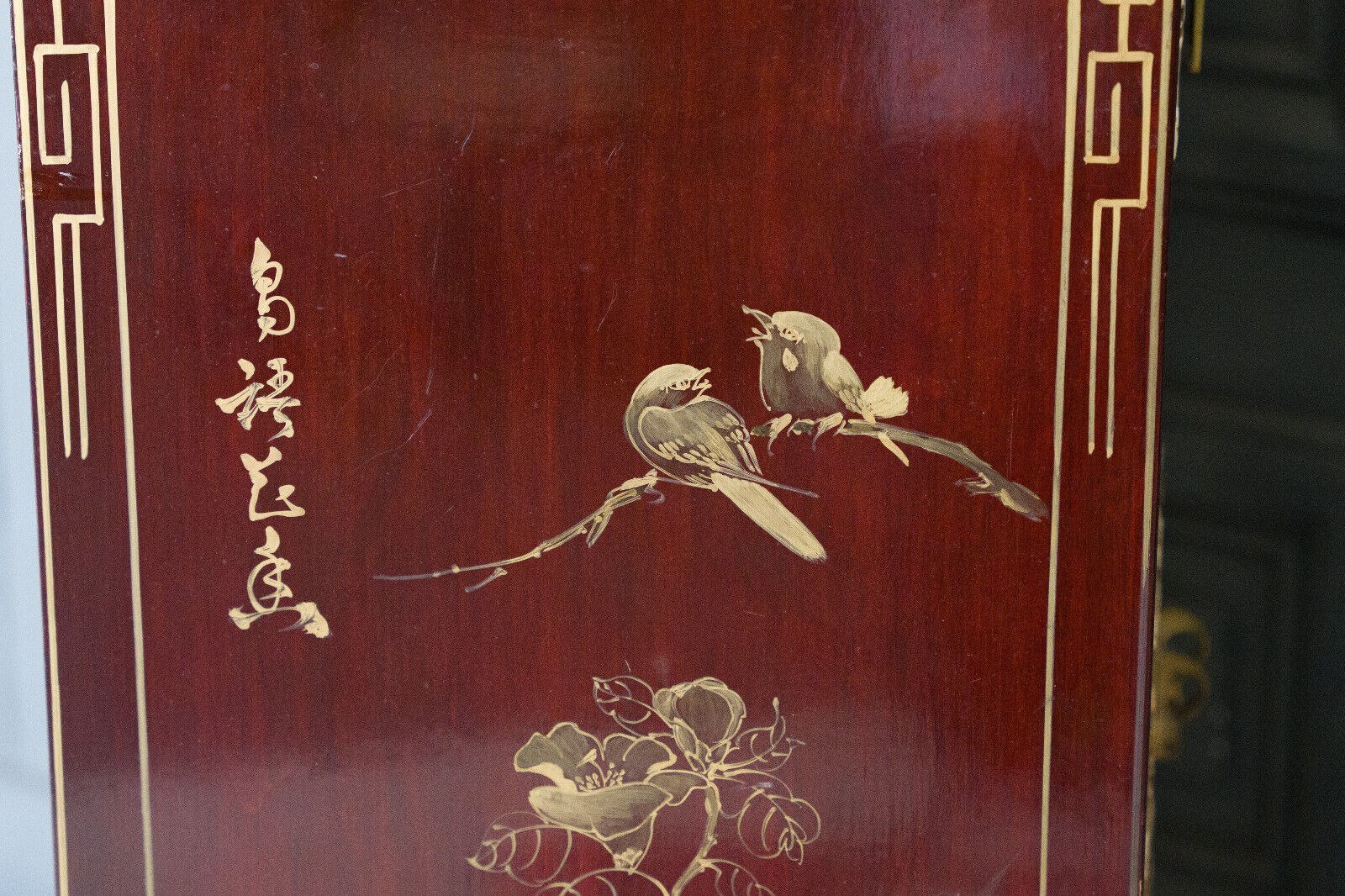 Chinese furniture XXth Red lacquer Decor of branches and birds