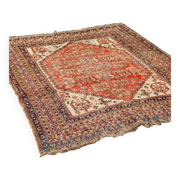 Old Kaskay rug in wool, fine knotting, handmade 68 x 55 in.