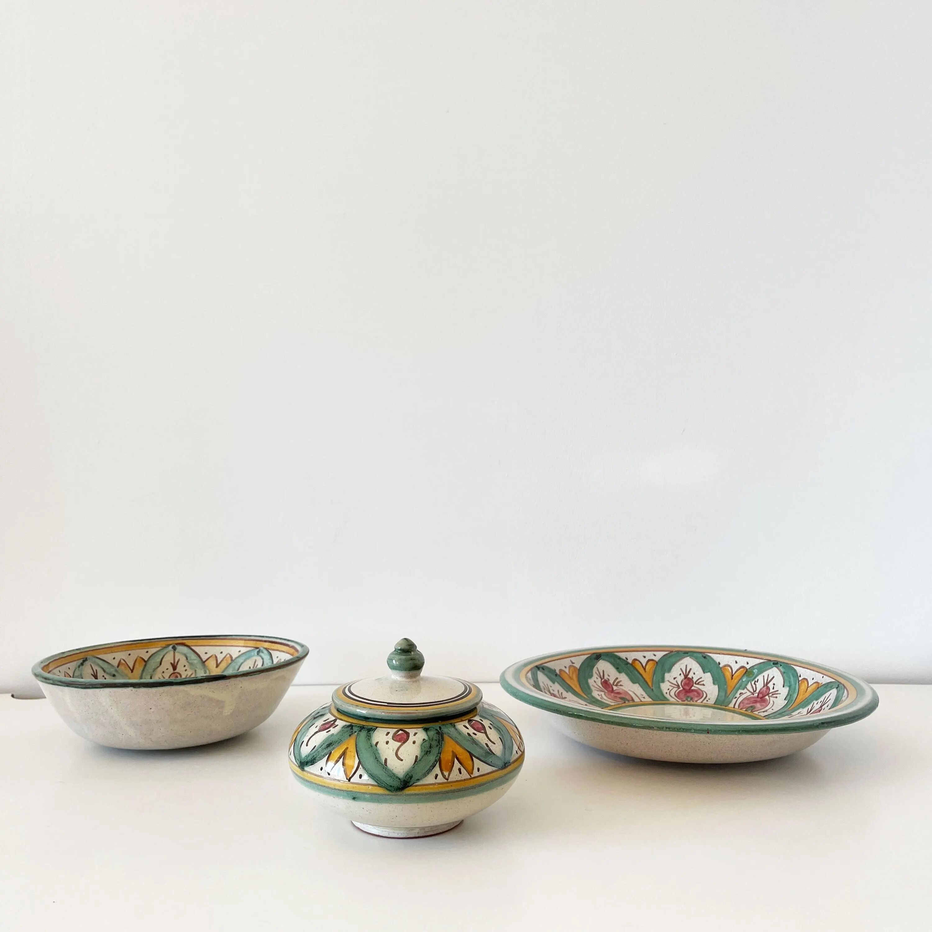 Vintage decorative ceramic dish set