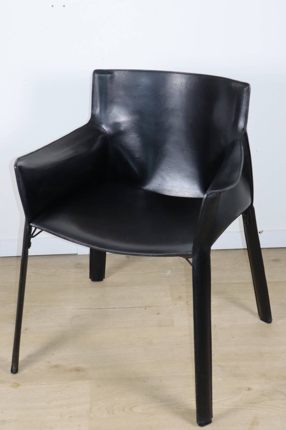 Fauteuil vintage en cuir noir - Années 80