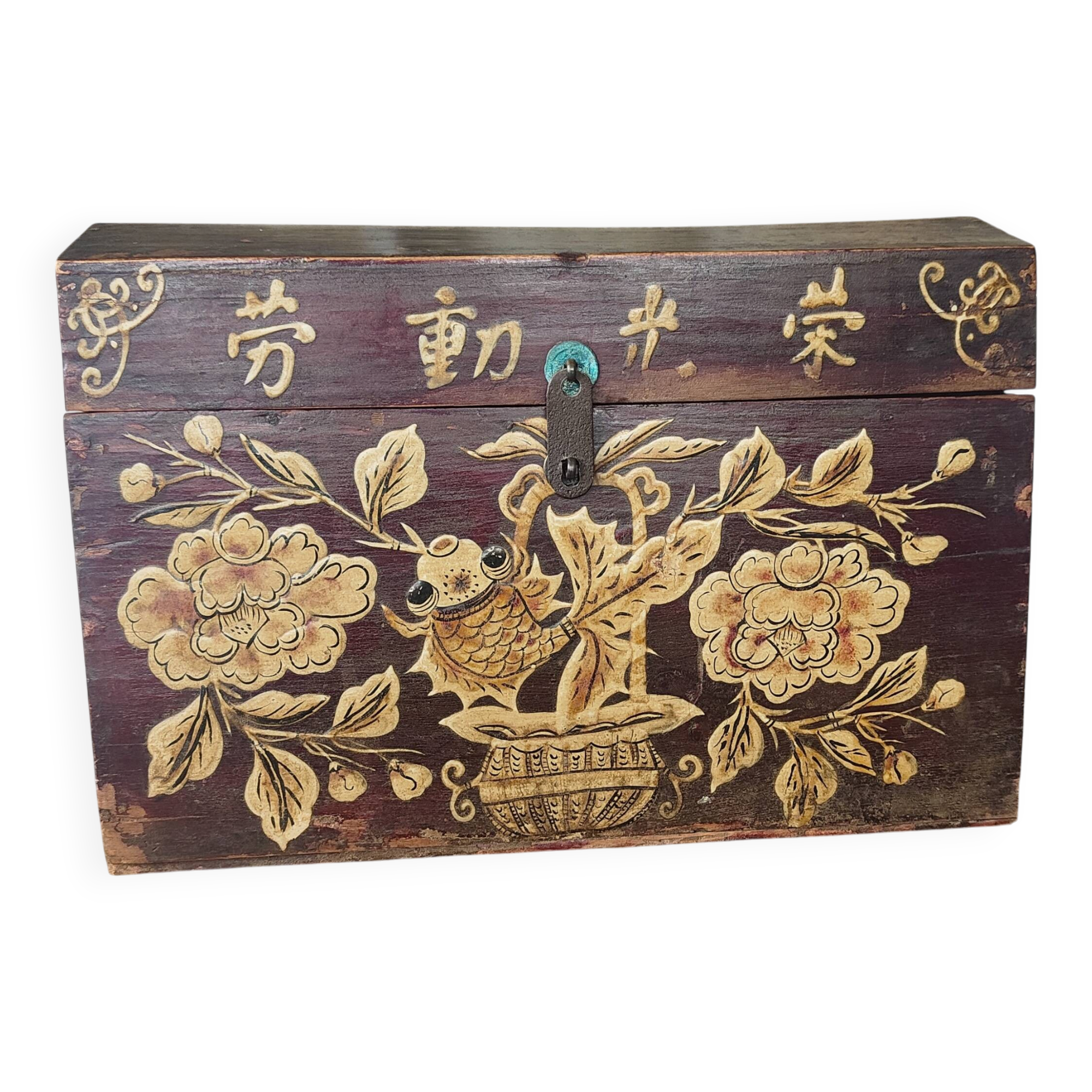 Male Chinese ancient floral and fish patterns.