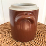 Stoneware pot with lid