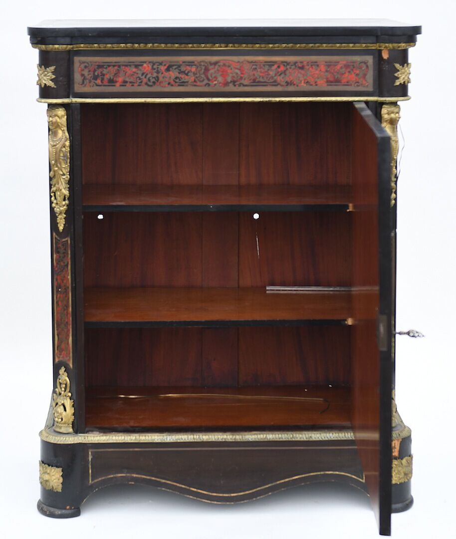 Boulle branding support furniture