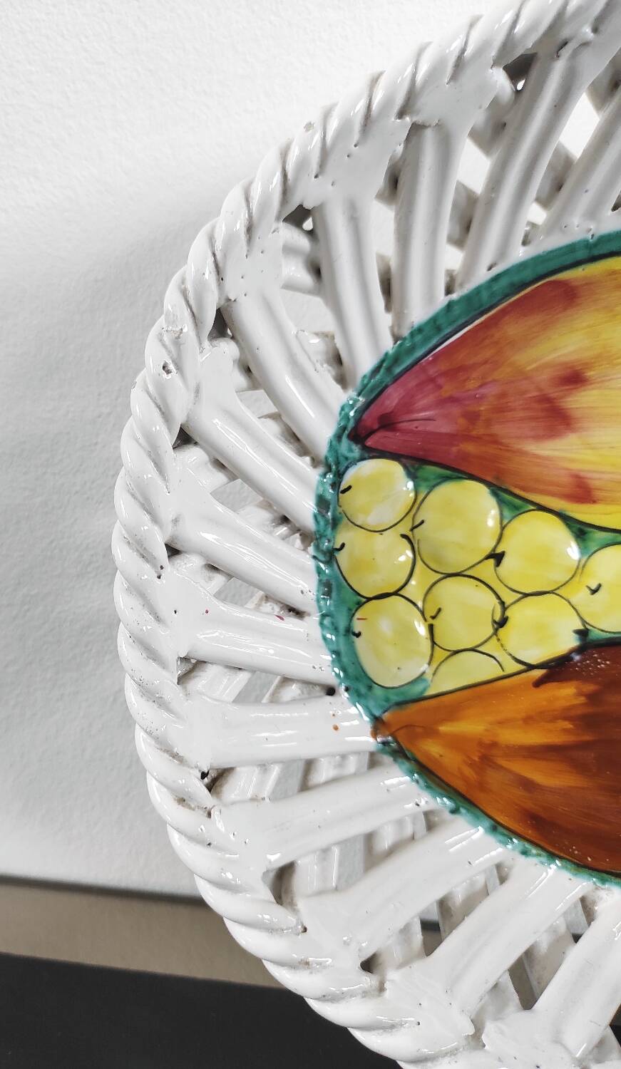 "Intrecciata" vintage fruit dish - Italian ceramic