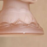 Vase en verre rose figurant une main, années 60