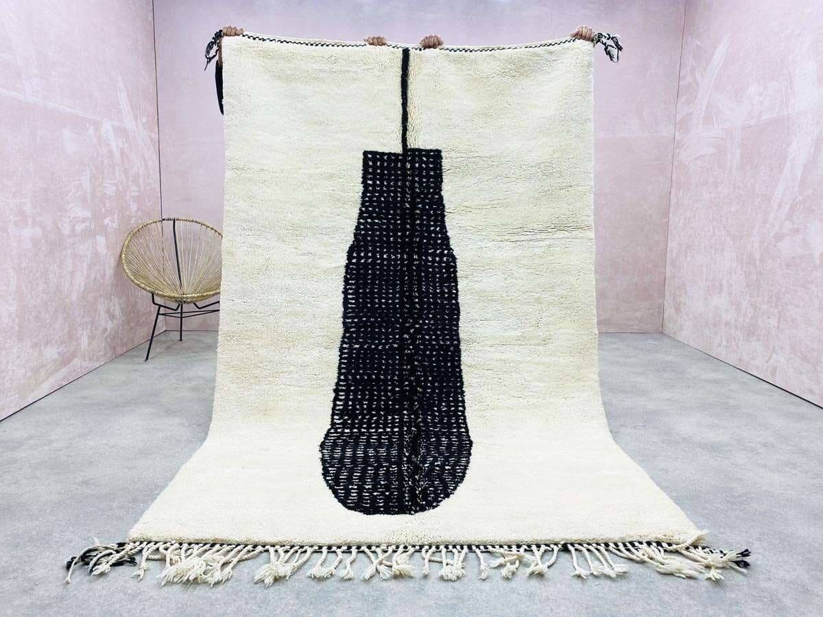 Traditional handmade Berber rug 250cmx150cm