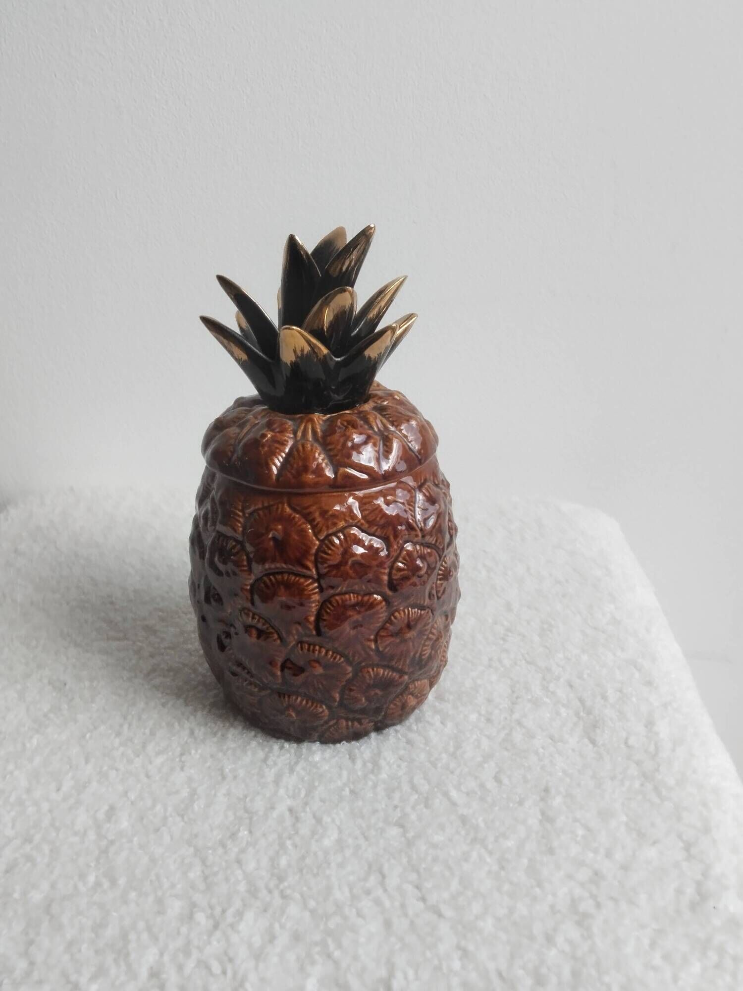 Pineapple vintage