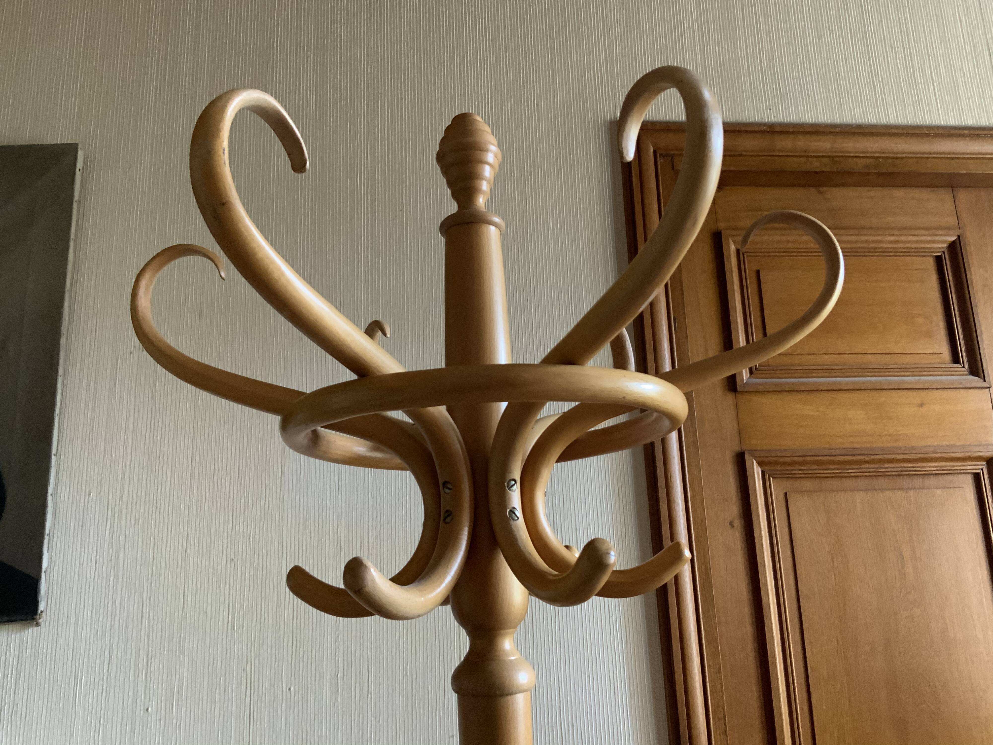 ZPM parrot coat door