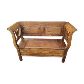 Pine chest bench