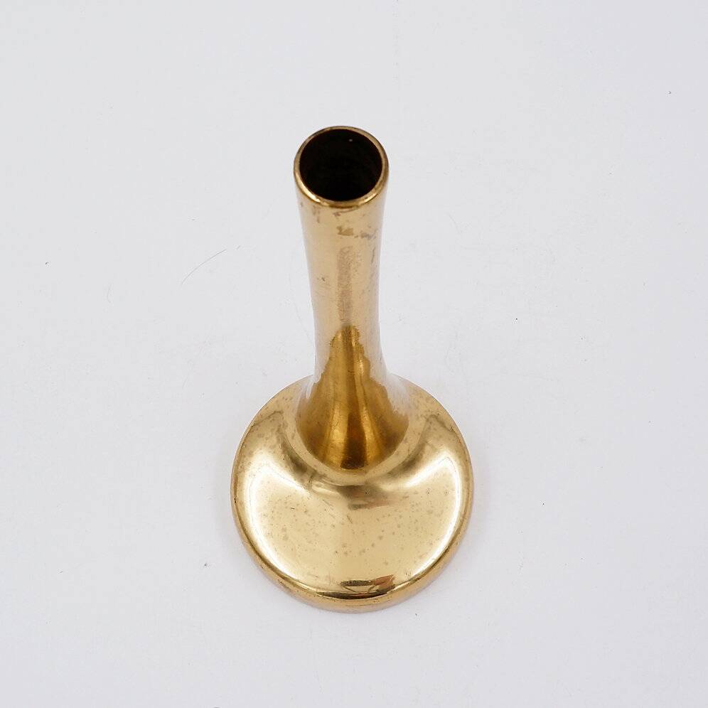 Asymmetrical brutalist flower vase in bronze by Heinz Goll, 1960s.