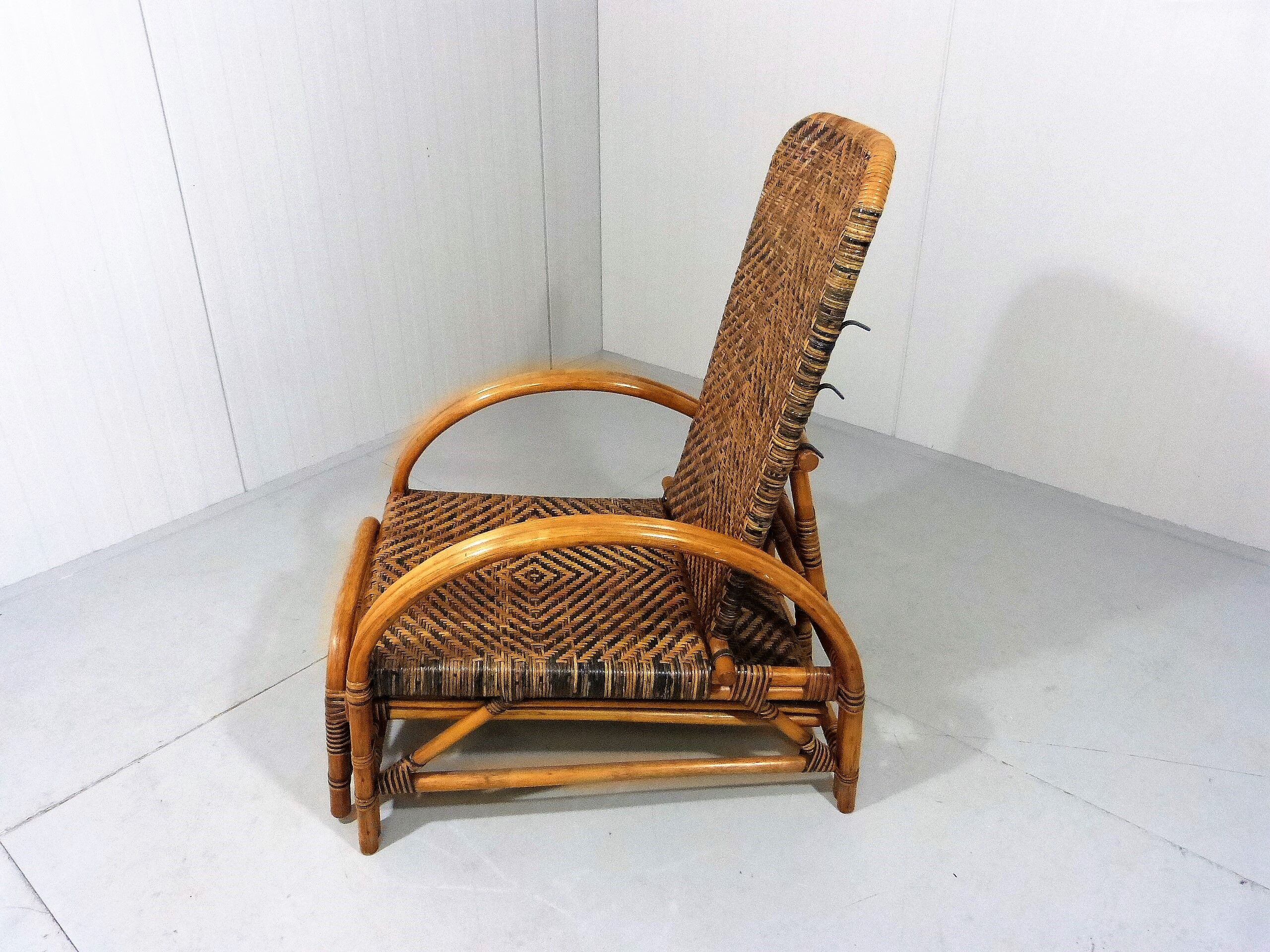 Chaise longue en rotin bicolore du milieu du siècle Années 1960