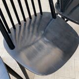 Set of 4 black chairs