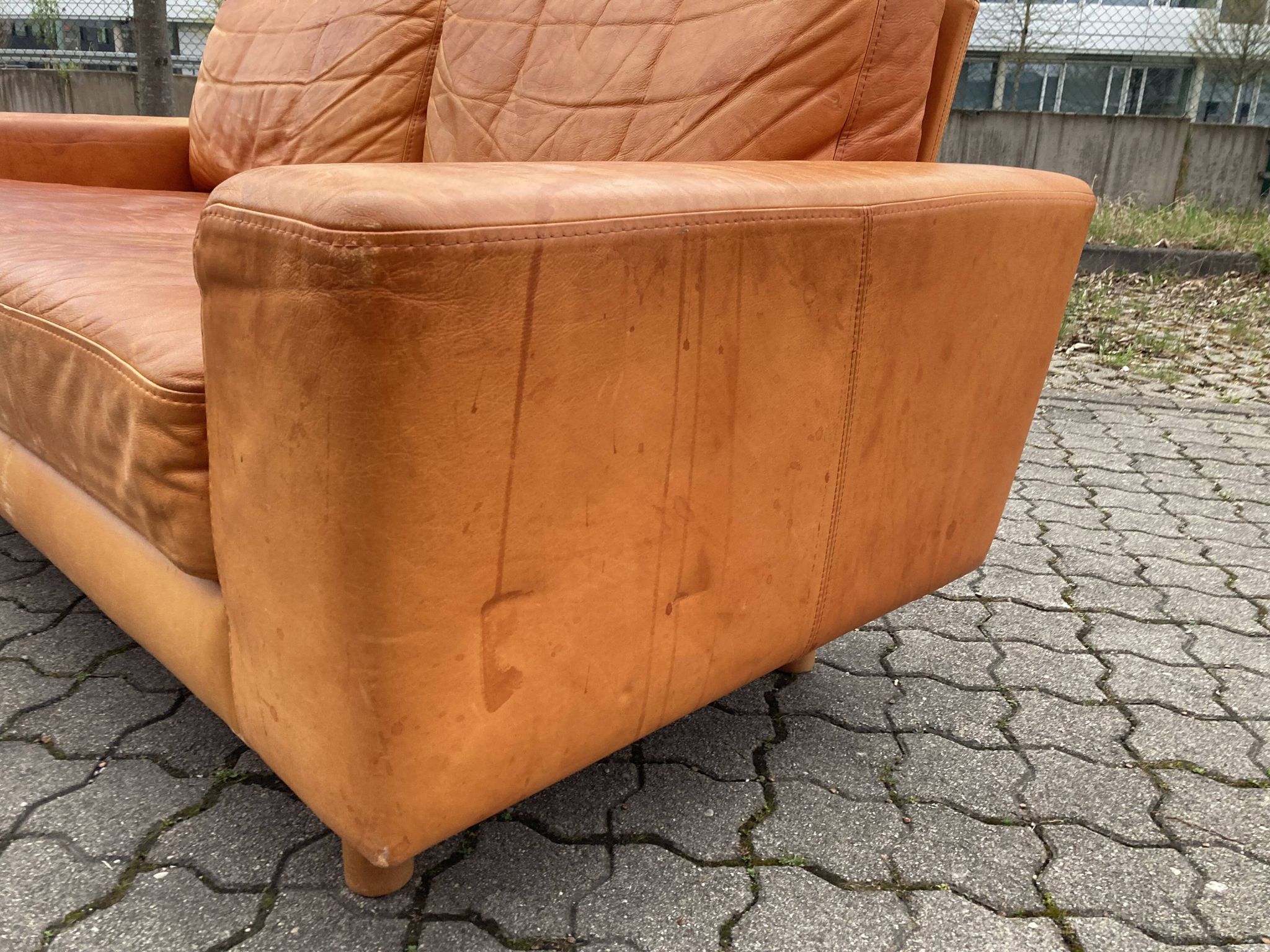 Canapé en cuir cognac vintage danois moderne du milieu du siècle