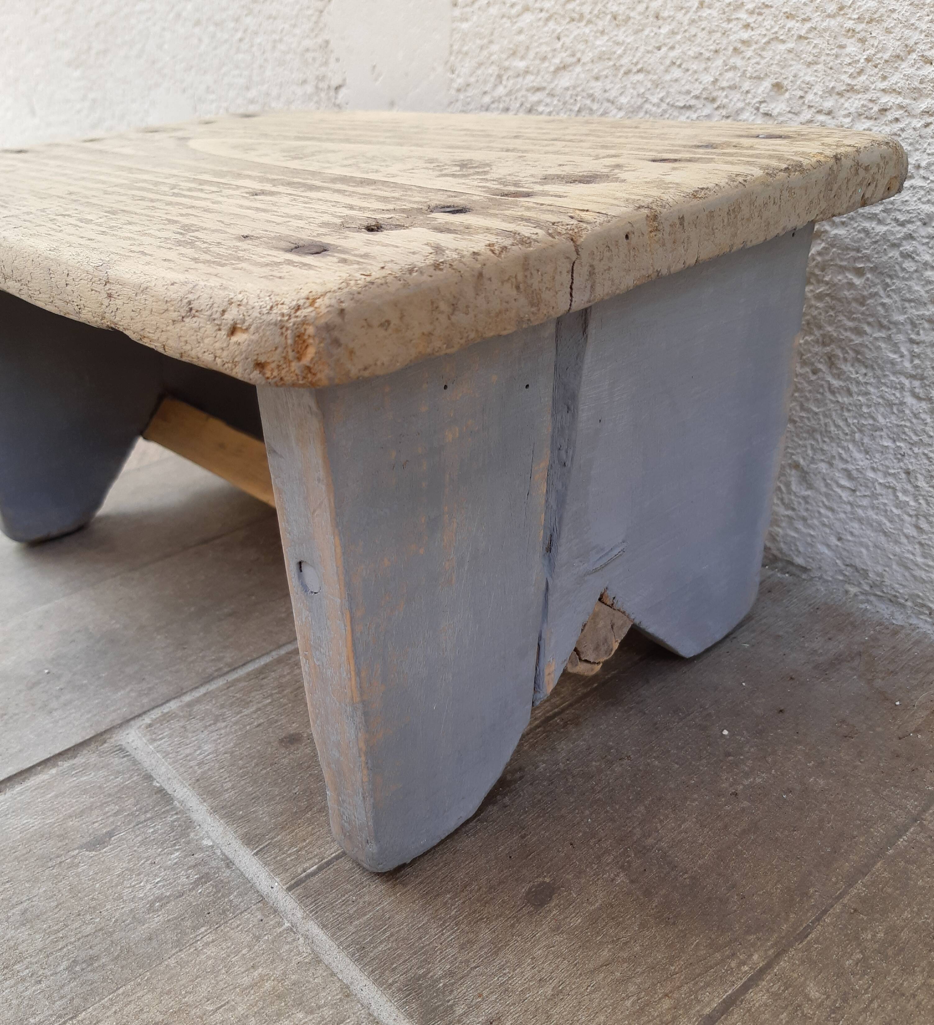 Small stool wood & gray