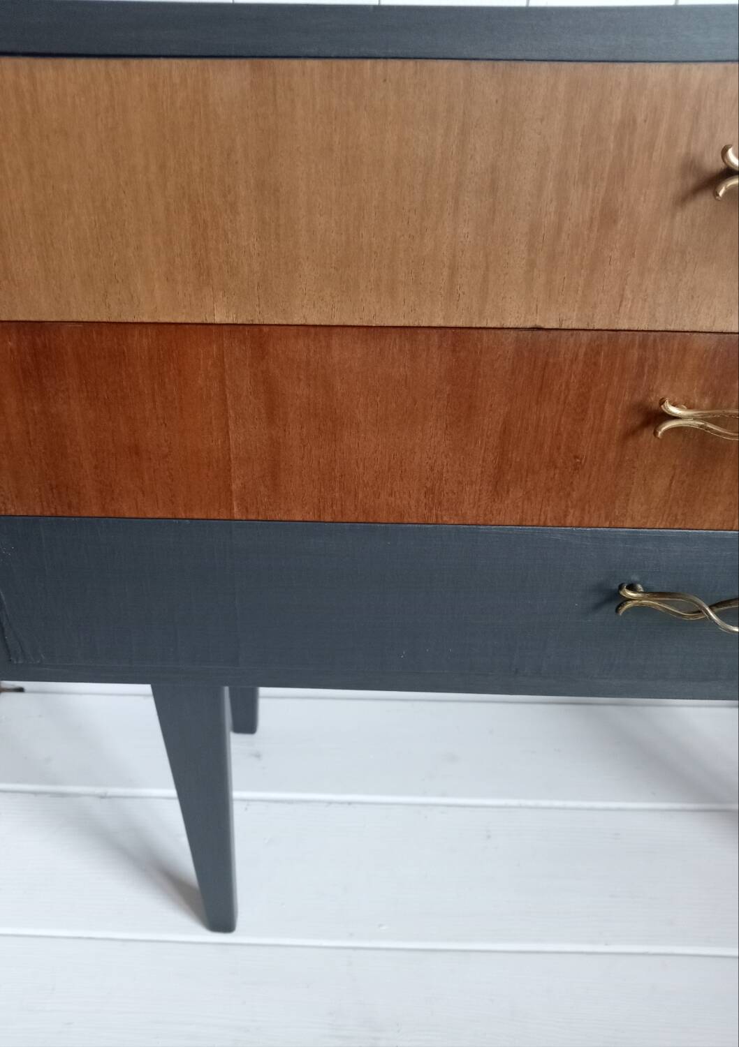 Chest of drawers, console in cherry