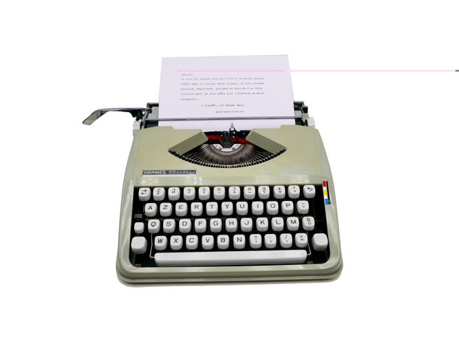 Machine à écrire Hermes baby vert tilleul révisée ruban neuf