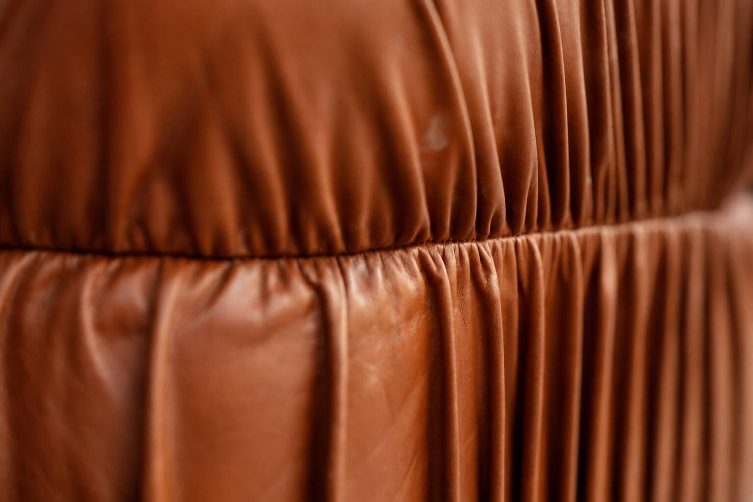 1970’s Vintage Italian design sculptural sofa