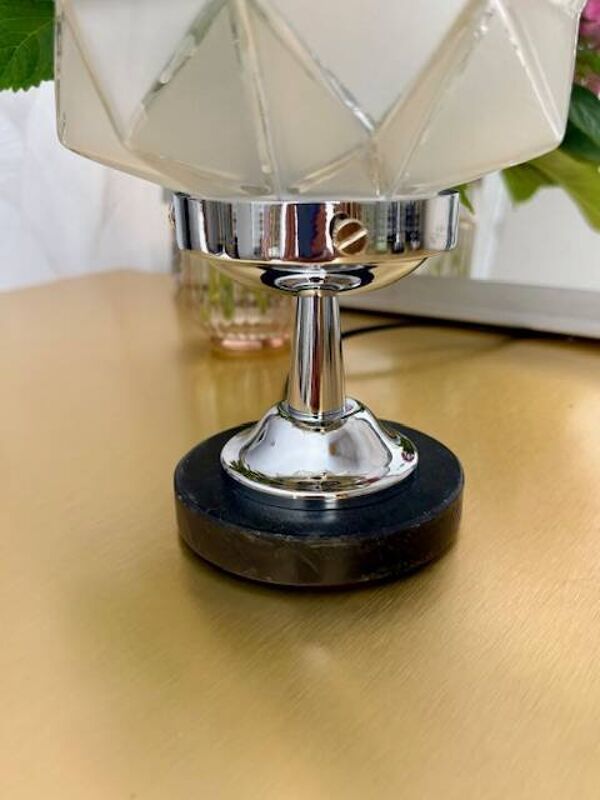 Lampe art déco, globe en forme d'étoile