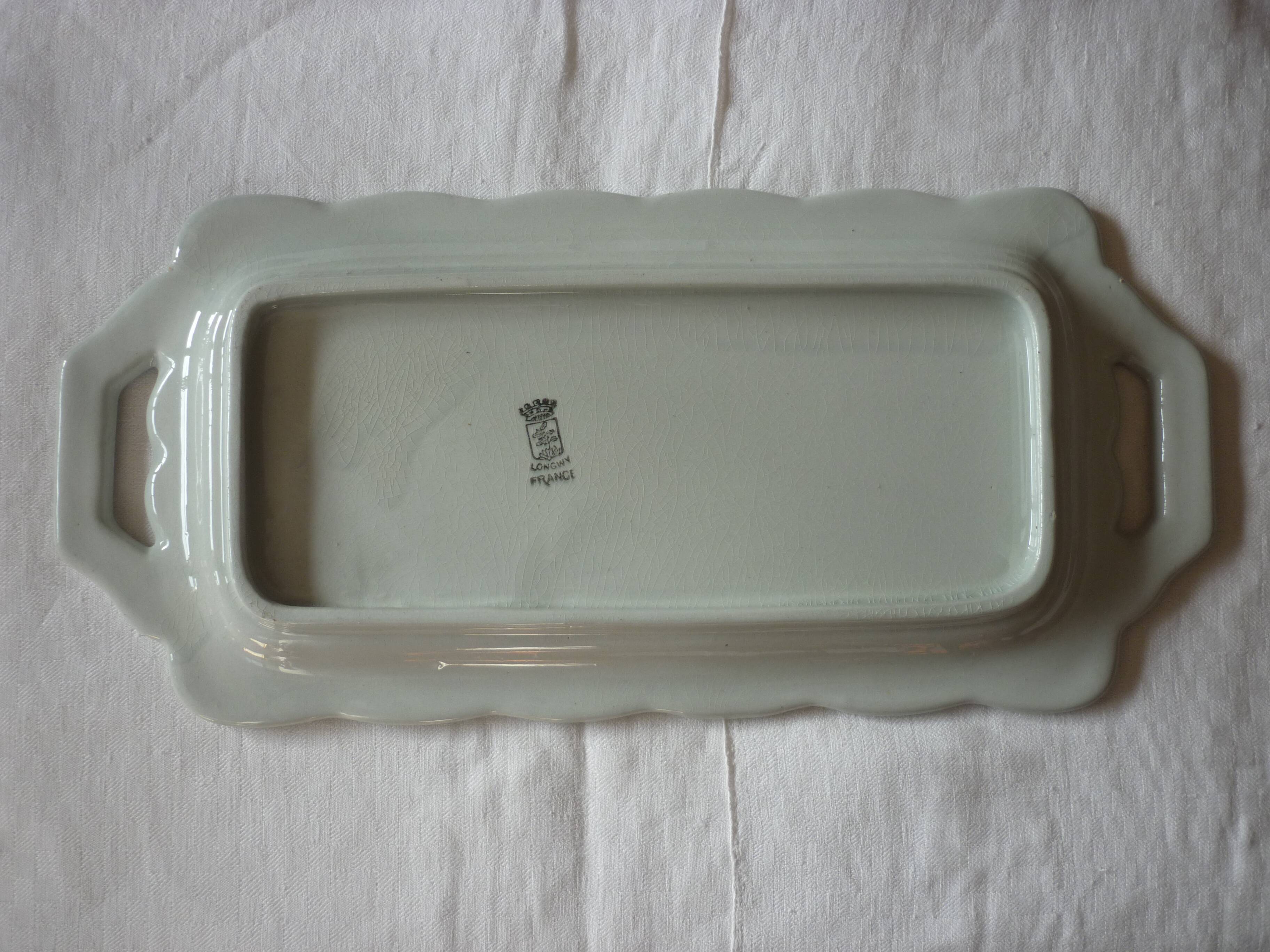 Longwy enameled cake dish