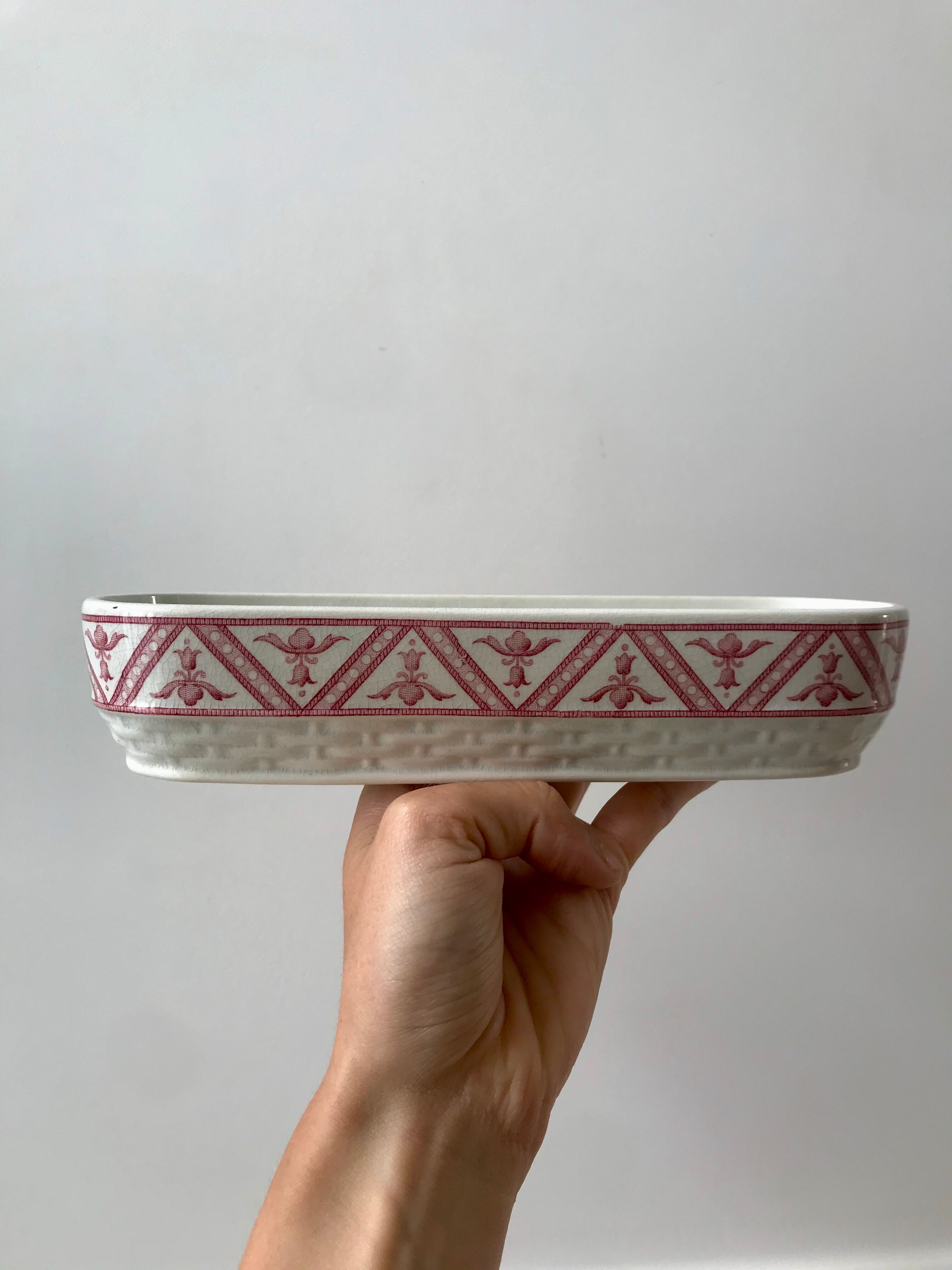 Soap dish / toilets Terre de Fer Sarreguemines oriental model early twentieth century