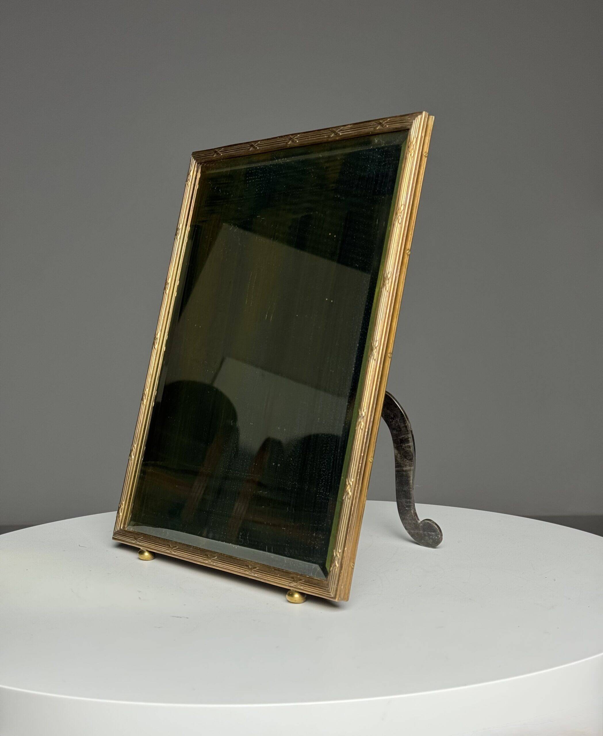 Mid-century make-up mirror