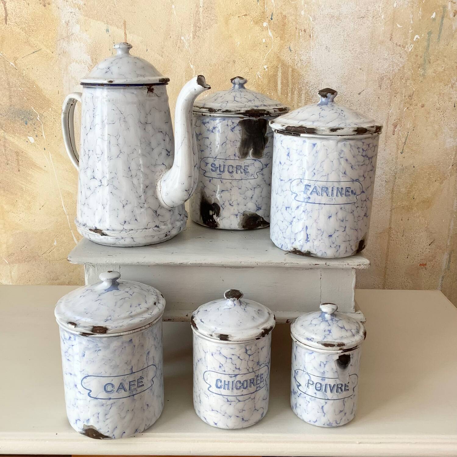 Spice jars and coffee maker in enameled sheet metal