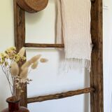 Old wooden ladder / rack