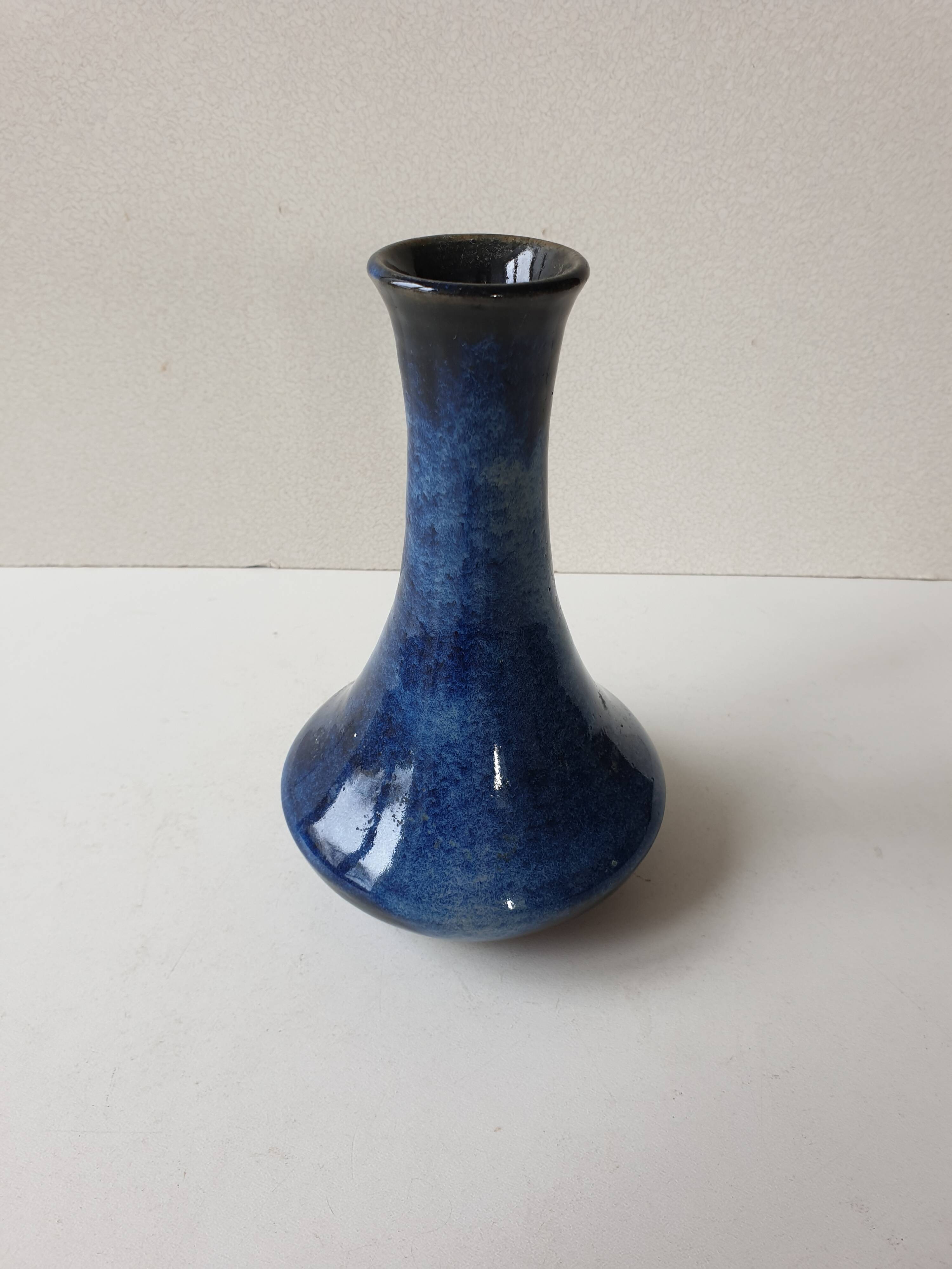 Blue ceramic soliflore vase (Puisaye stoneware) signed Aristide Mallet?