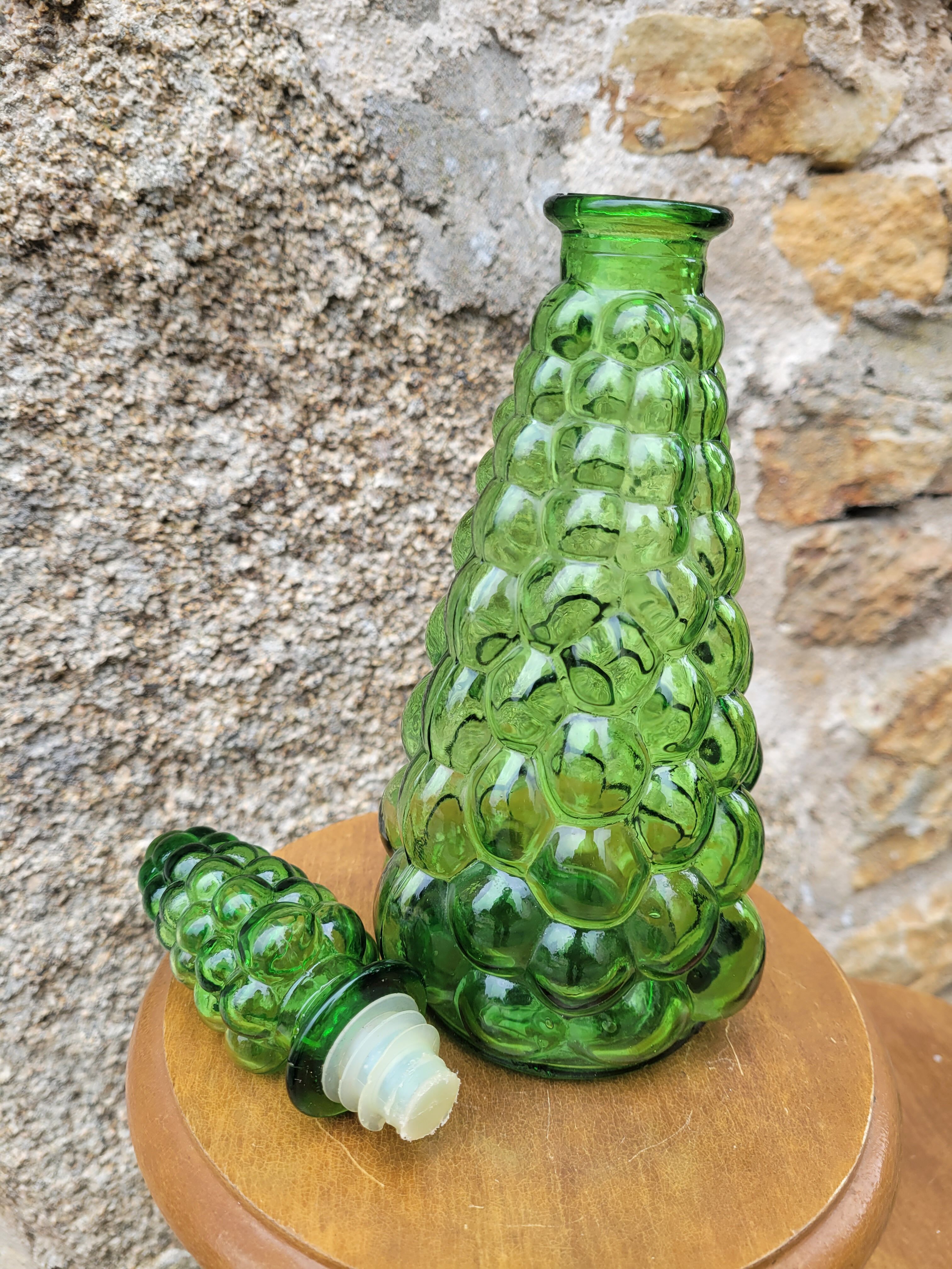 Carafe italienne en verre vert