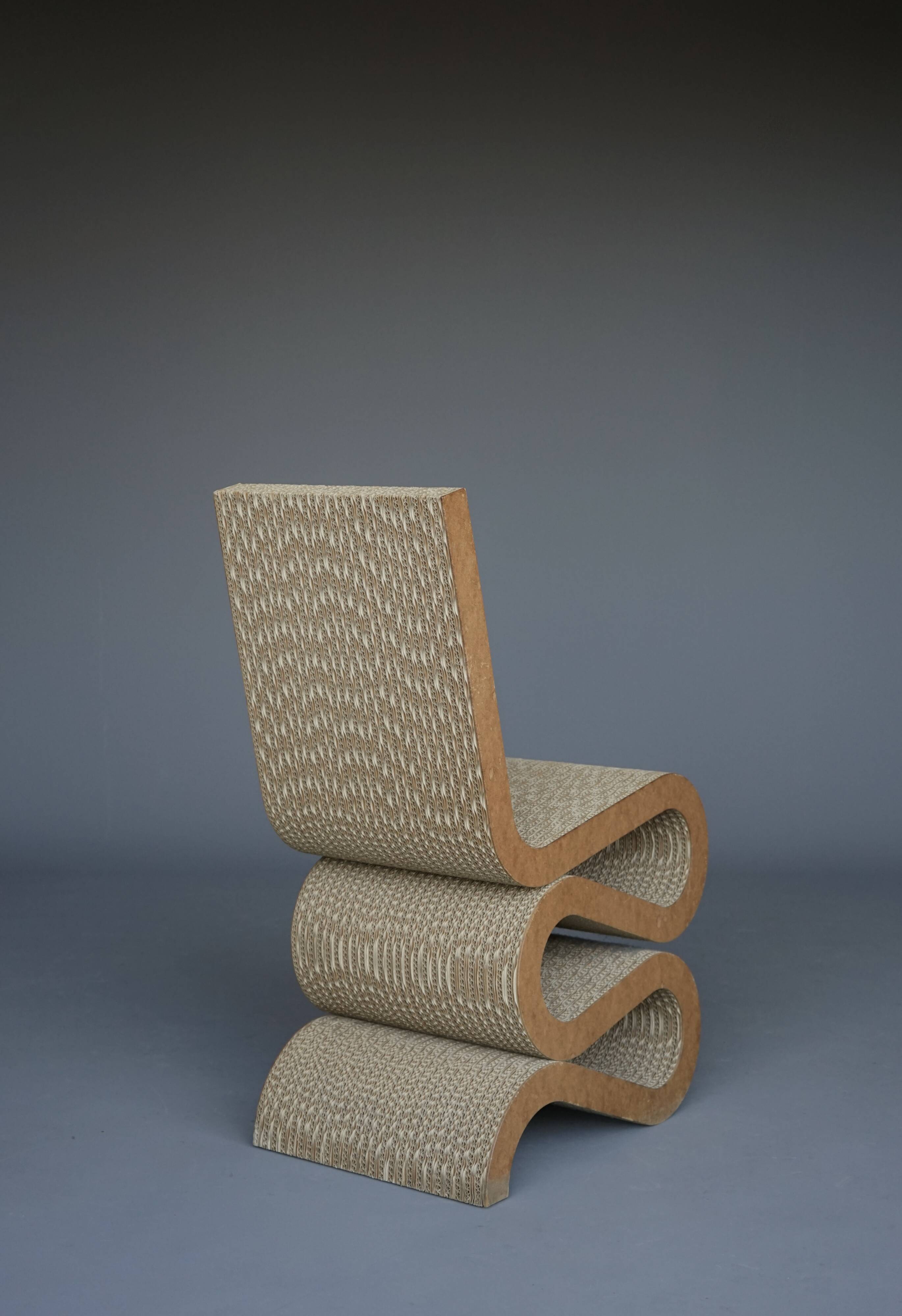 Chaise latérale 'Wiggle' Easy Edges par Frank Gehry, édition Vitra des années 1990.