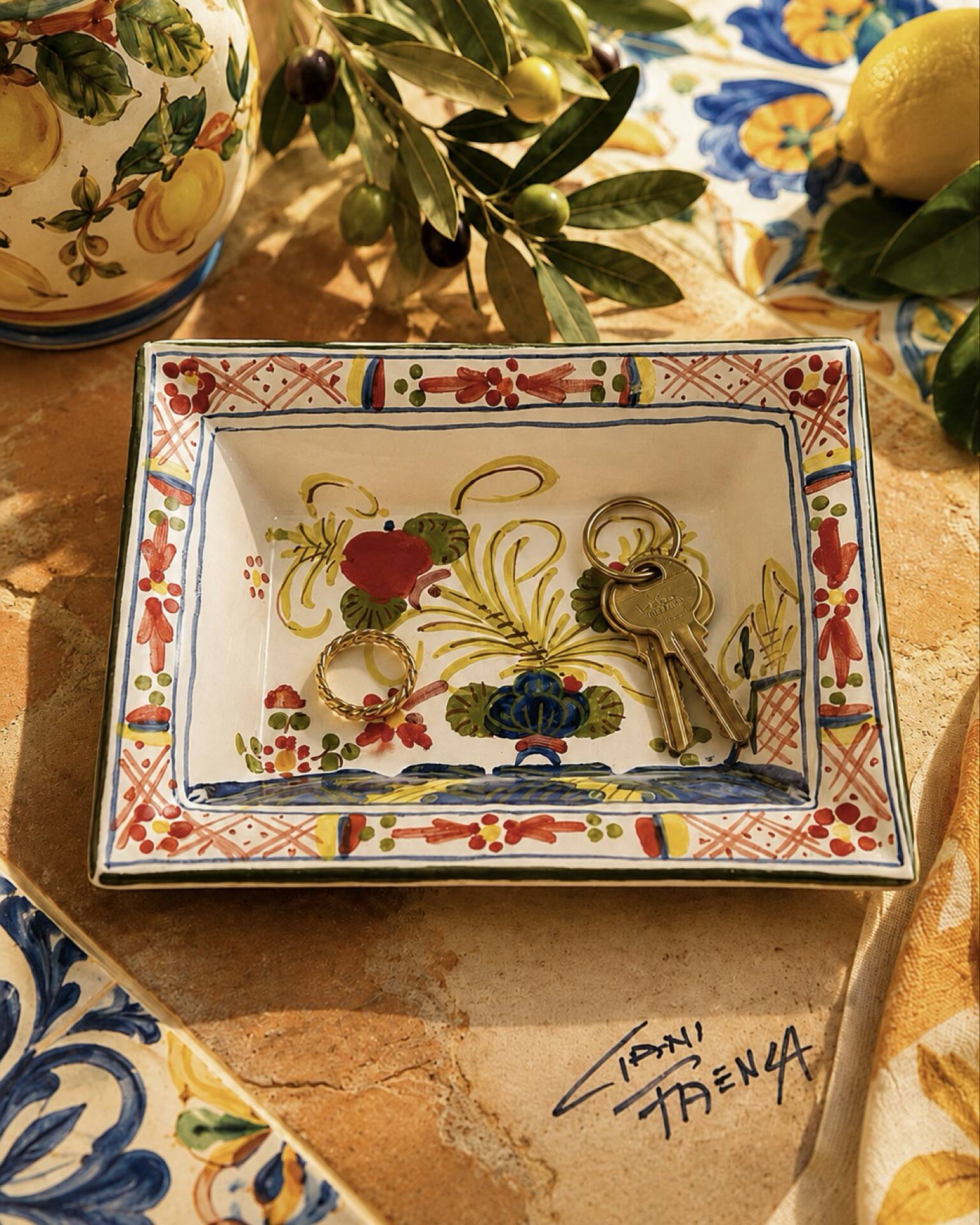 Catch-all tray