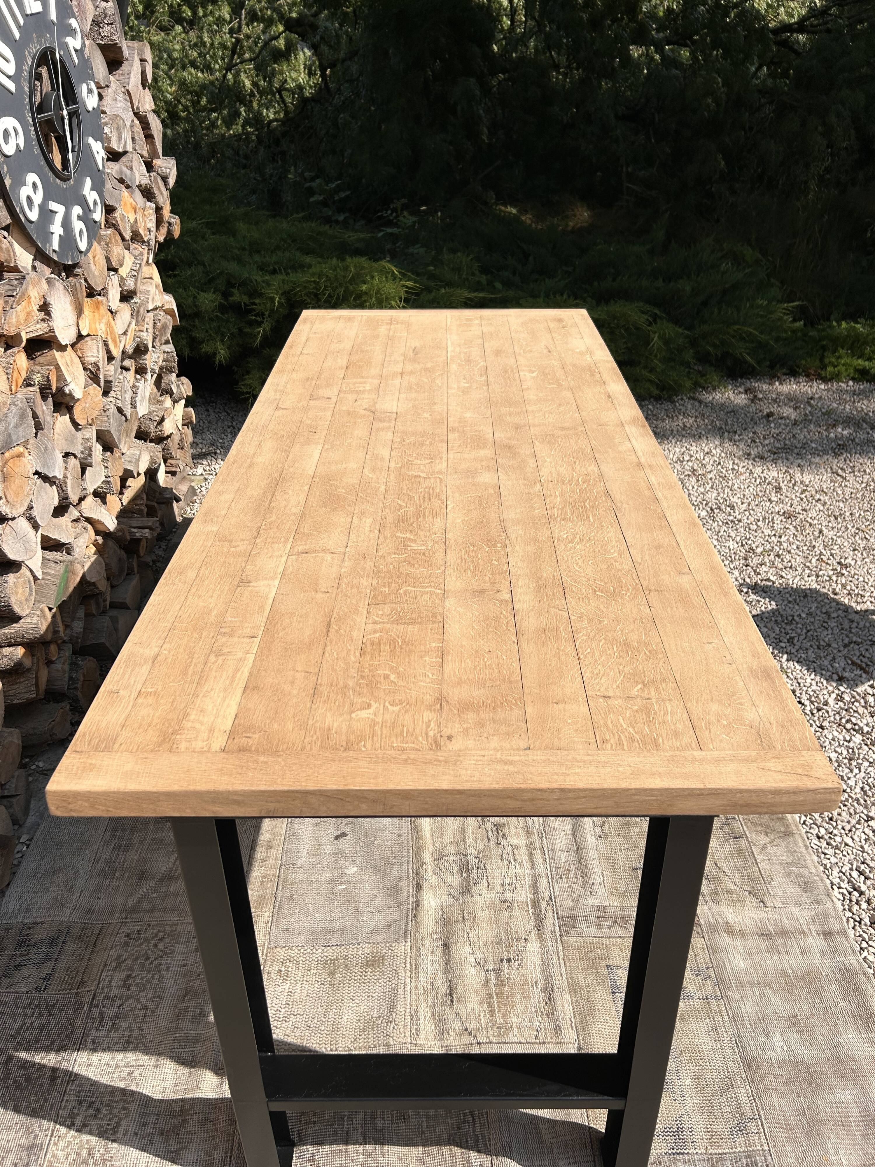 High table, island in wood and metal