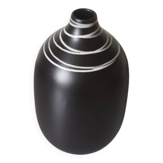 Mystical Elegance Black Oval Vase